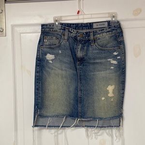 Denim pencil skirt- like new